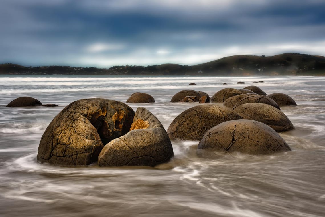 Moeraki boulders