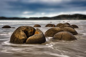 Moeraki boulders